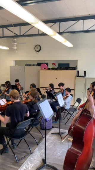 HUGE thank you to Clayton Leung from the ESO for joining us in the STE-O adjudication workshop last night. The difference in STE-O’s sound was night and day. Excellent work to our students and parents, and a special thank you Sheryl Bowhay, our STE-O conductor, for organizing the workshop!

#fultonplacecommunityleague #edmontonschools #cello #capilano #violin